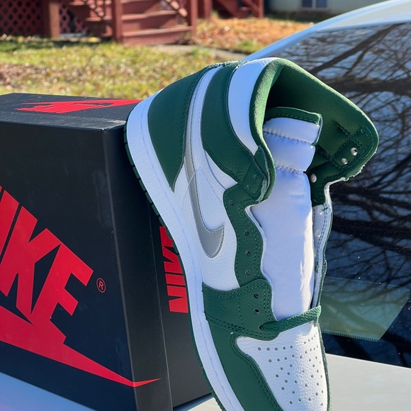 Air Jordan 1 retro high OG - Picture 4 of 8